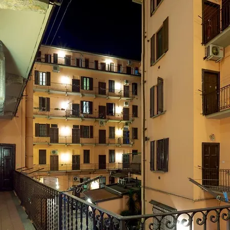 Porta Venezia • Duomo Wi-fi • Netflix • Metro Διαμέρισμα *